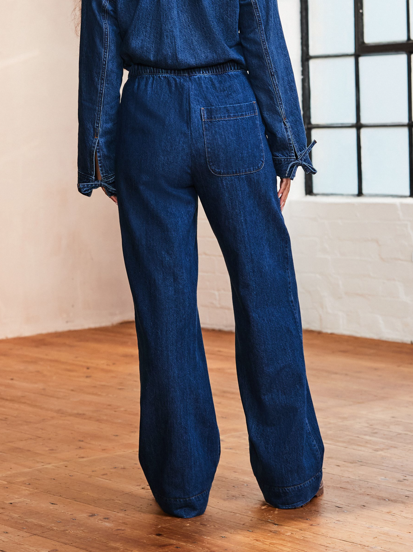 Next Elasticated Waist Wide Leg Jeans