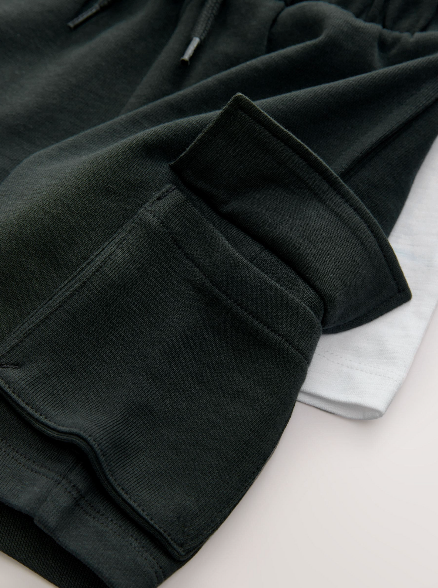 Next T-Shirt & Utility Shorts Set