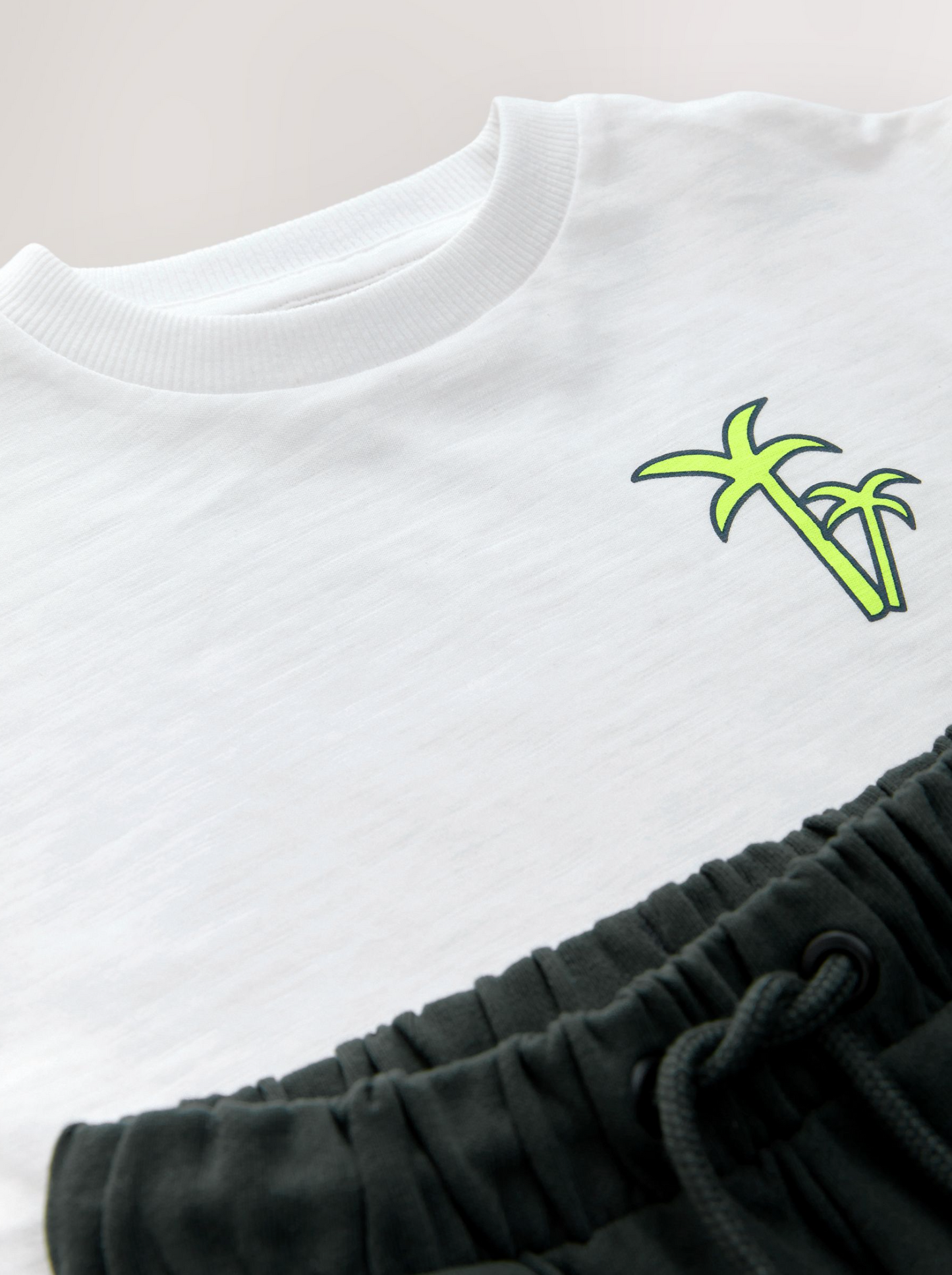 Next T-Shirt & Utility Shorts Set